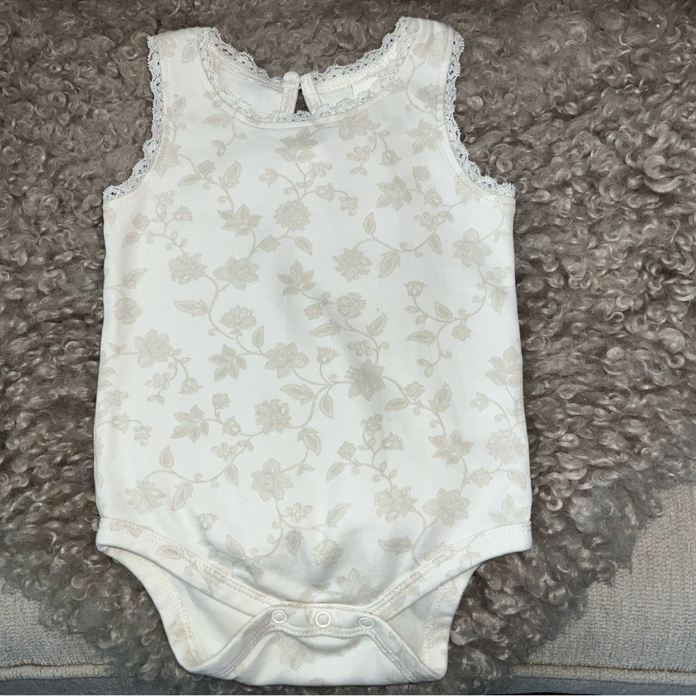 Organic Luna Lace Baby Bodysuit Onsie by Colored Organics Sz 6-12 Months